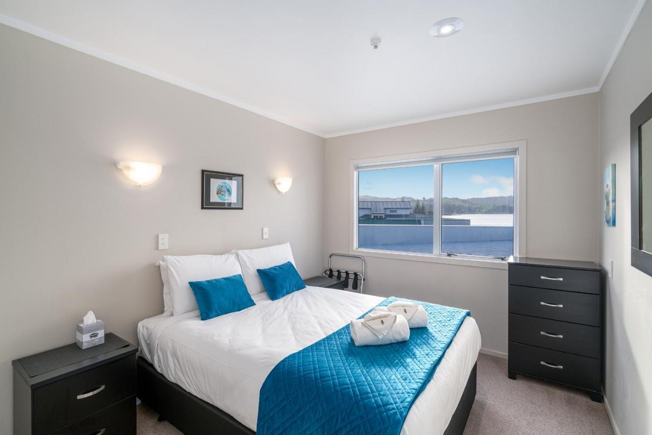 Waterfront Apartments Whitianga Eksteriør billede