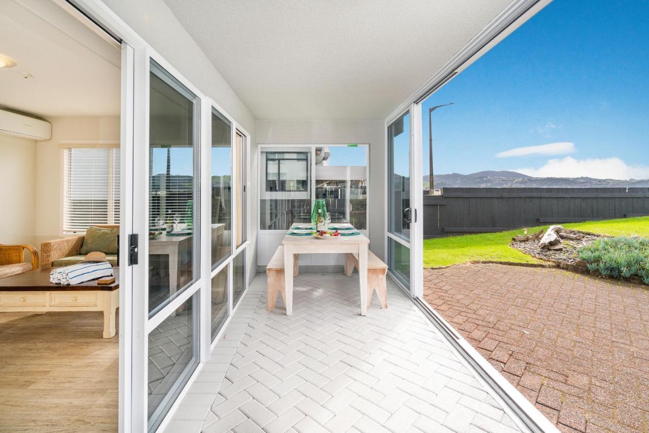 Waterfront Apartments Whitianga Eksteriør billede
