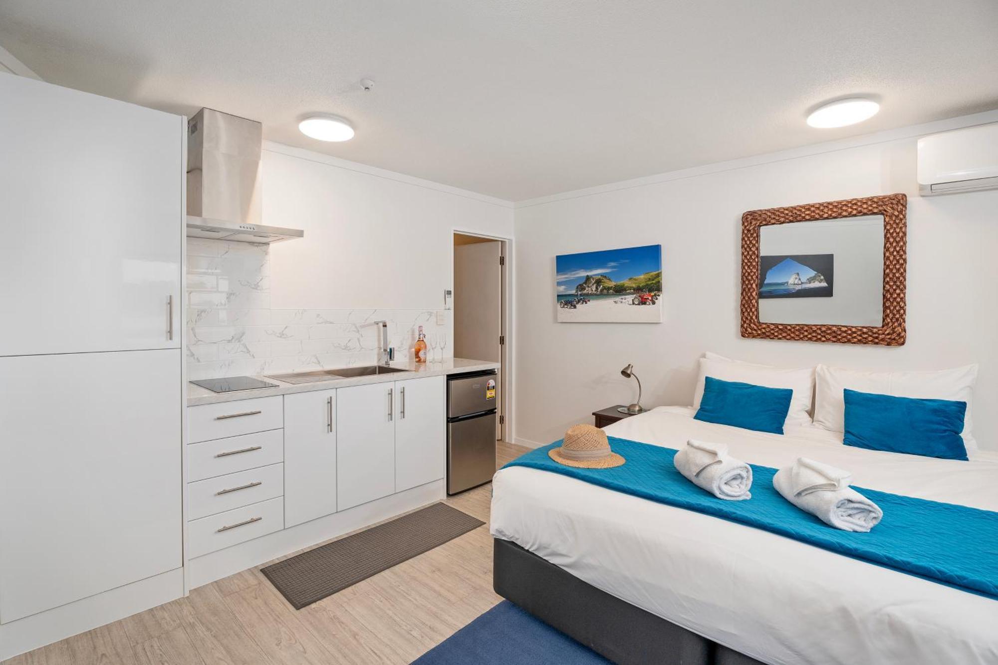 Waterfront Apartments Whitianga Eksteriør billede